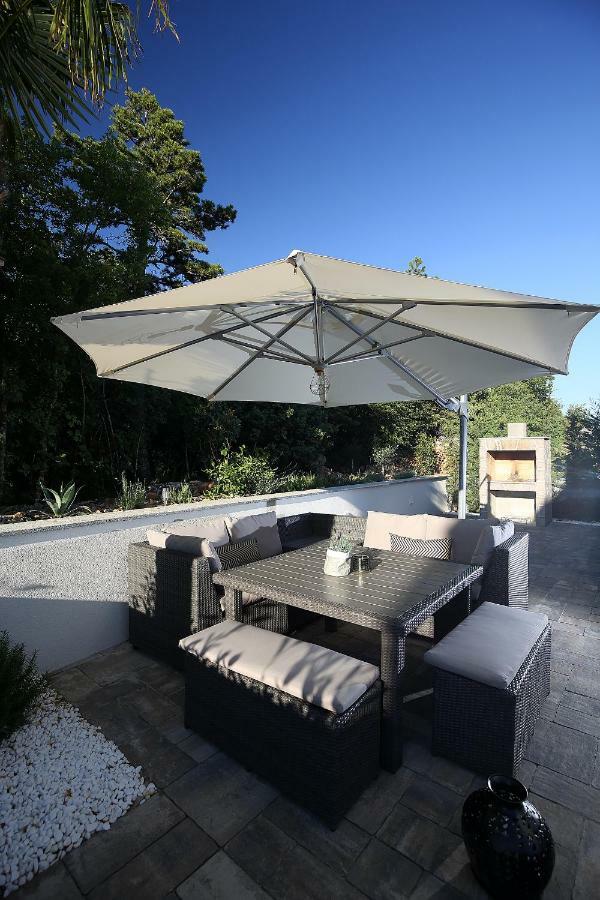 The View Luxury Apartment Dramalj Exterior photo