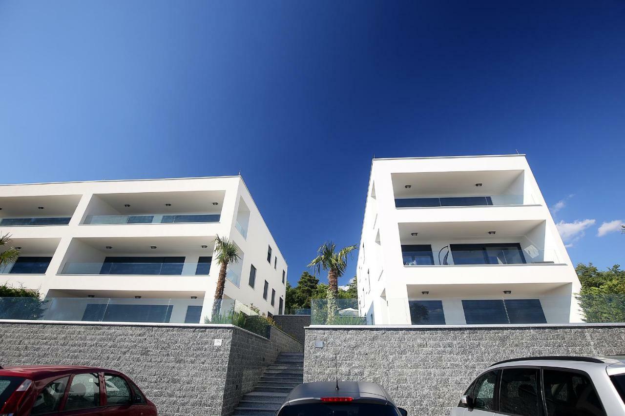The View Luxury Apartment Dramalj Exterior photo